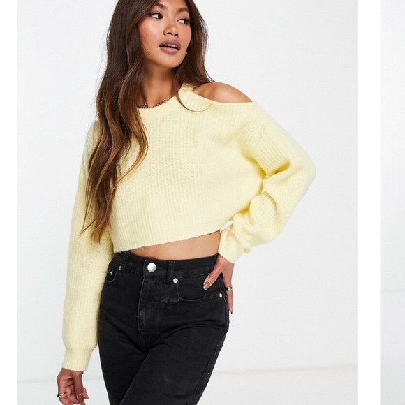 ASOS DESIGN sweater with cut out shoulder detail in yellow - Picture 2 of 8